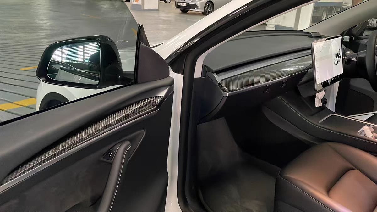 Genuine Gloss Carbon Fiber Replacement Dashboard & Door Trim Set for Tesla Model 3 LHD 2021-2022 - PimpMyEV