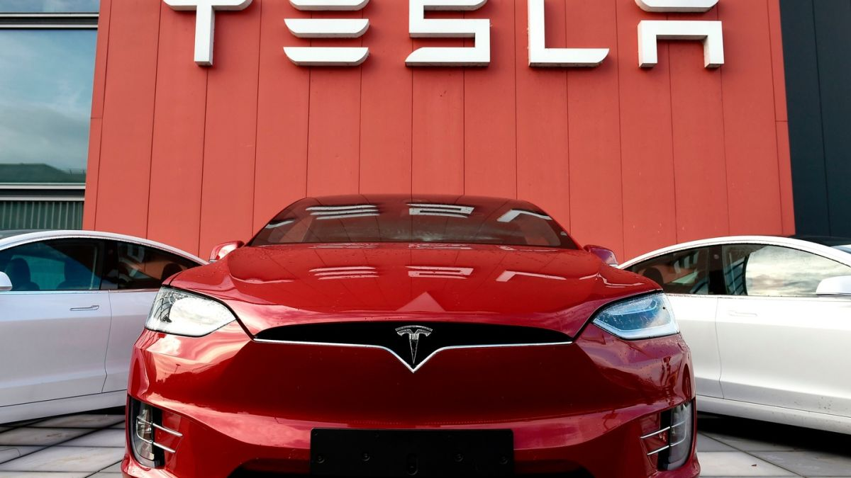 How To Completely Reset Your Tesla Before You Sell It