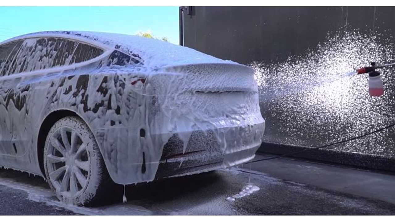 How to Use A Foam Cannon On Your Tesla