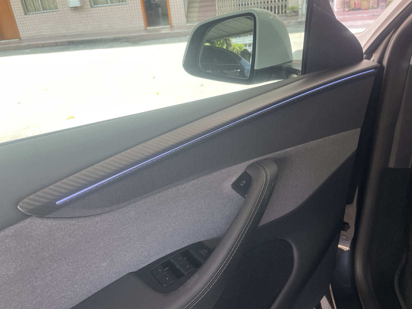 Real Molded Matte Carbon Fiber Interior Door Panel Overlay Covers 4Pcs for Tesla Model Y Juniper 2025-2026