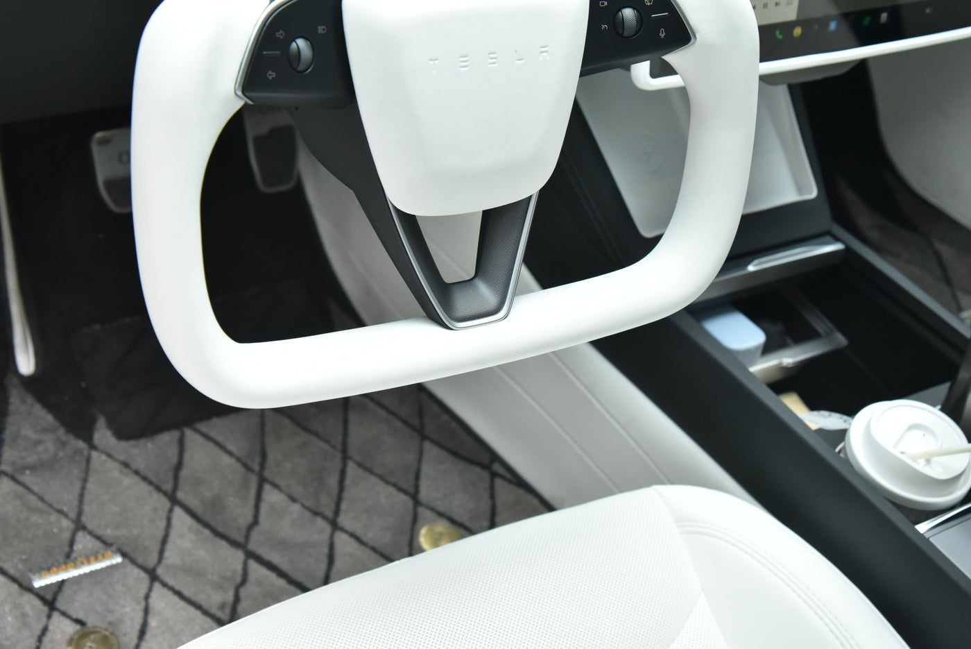 Custom Dry Carbon Fiber YOKE Steering Wheel Replacement for Tesla Model 3 2024 Highland - PimpMyEV