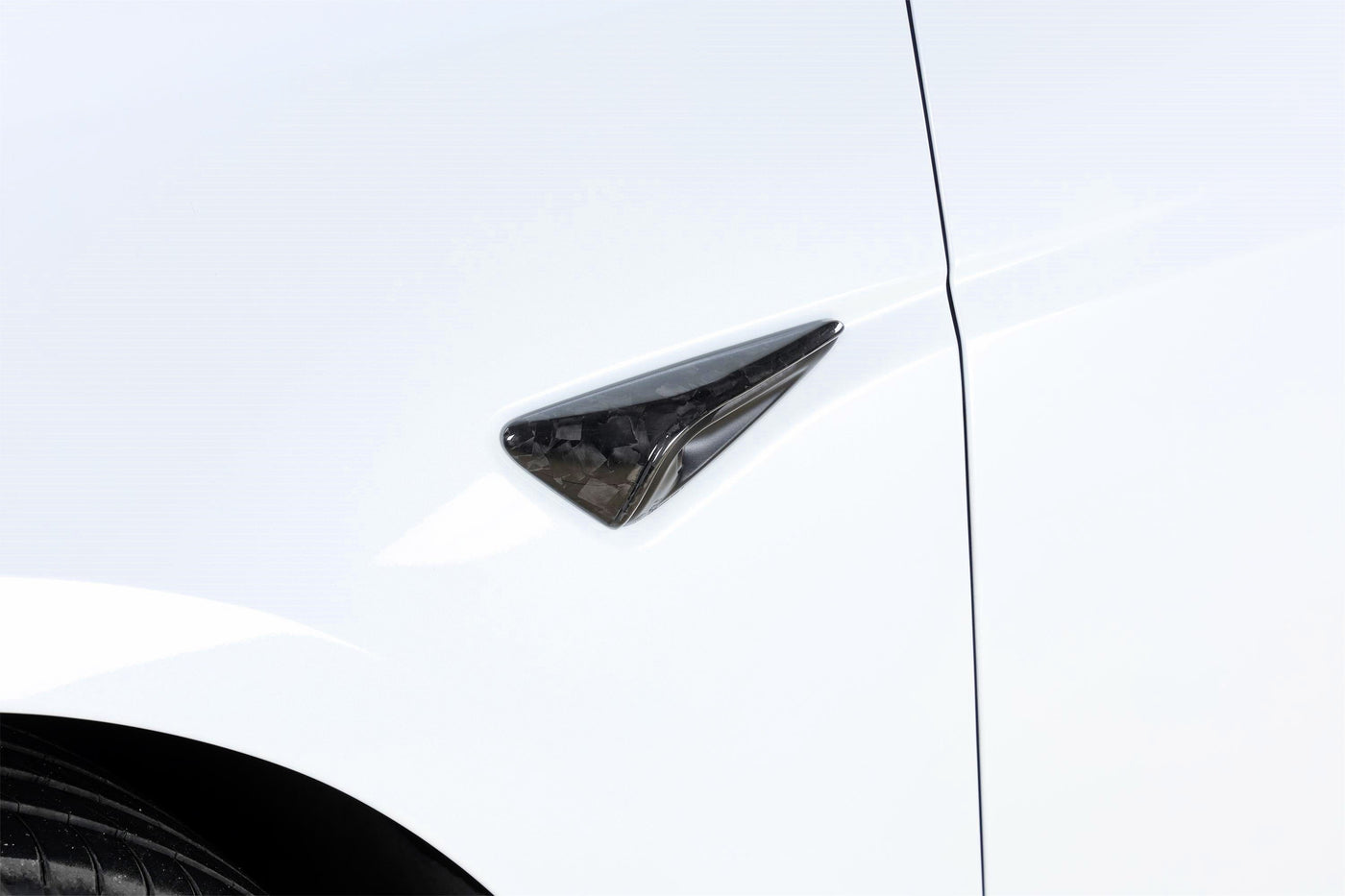 Real Molded Forged Carbon Fiber Side Marker Turn Signal Overlay Half Covers for Tesla Model 3 2023-2024 Highland - PimpMyEV