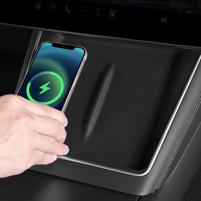Silicone Wireless Charging Pad For Tesla Model Y Juniper 2025-2026 - PimpMyEV