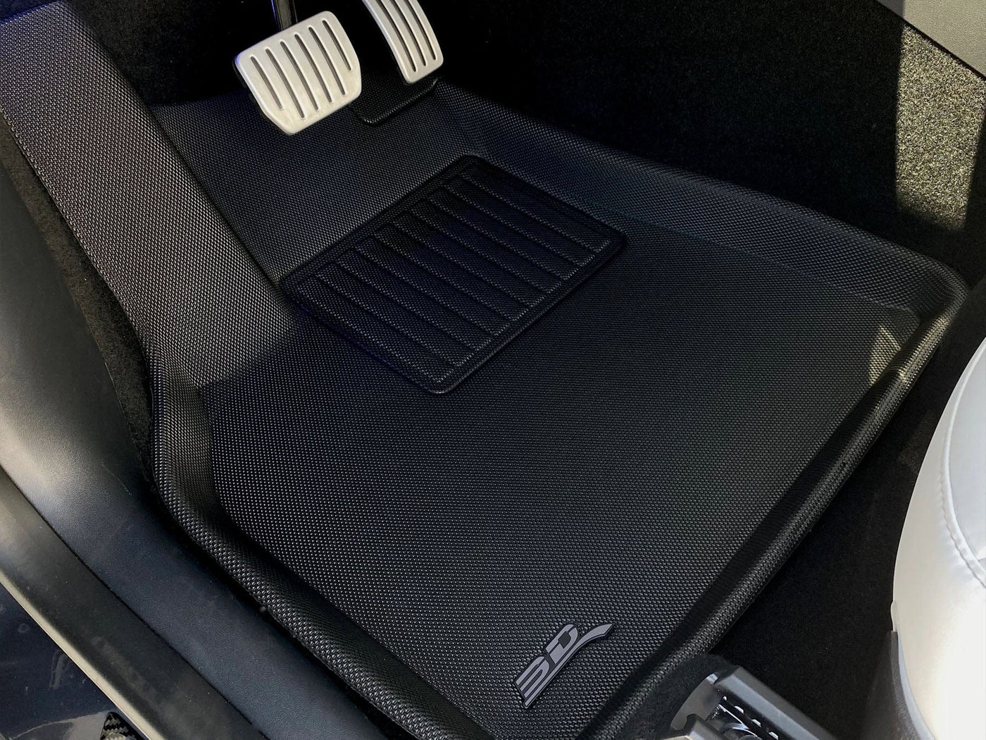 3D MAXpider Custom Fit All-Weather KAGU Series LHD Floor Mats For Tesla Model Y 7 SEAT 2021-2023 - PimpMyEV