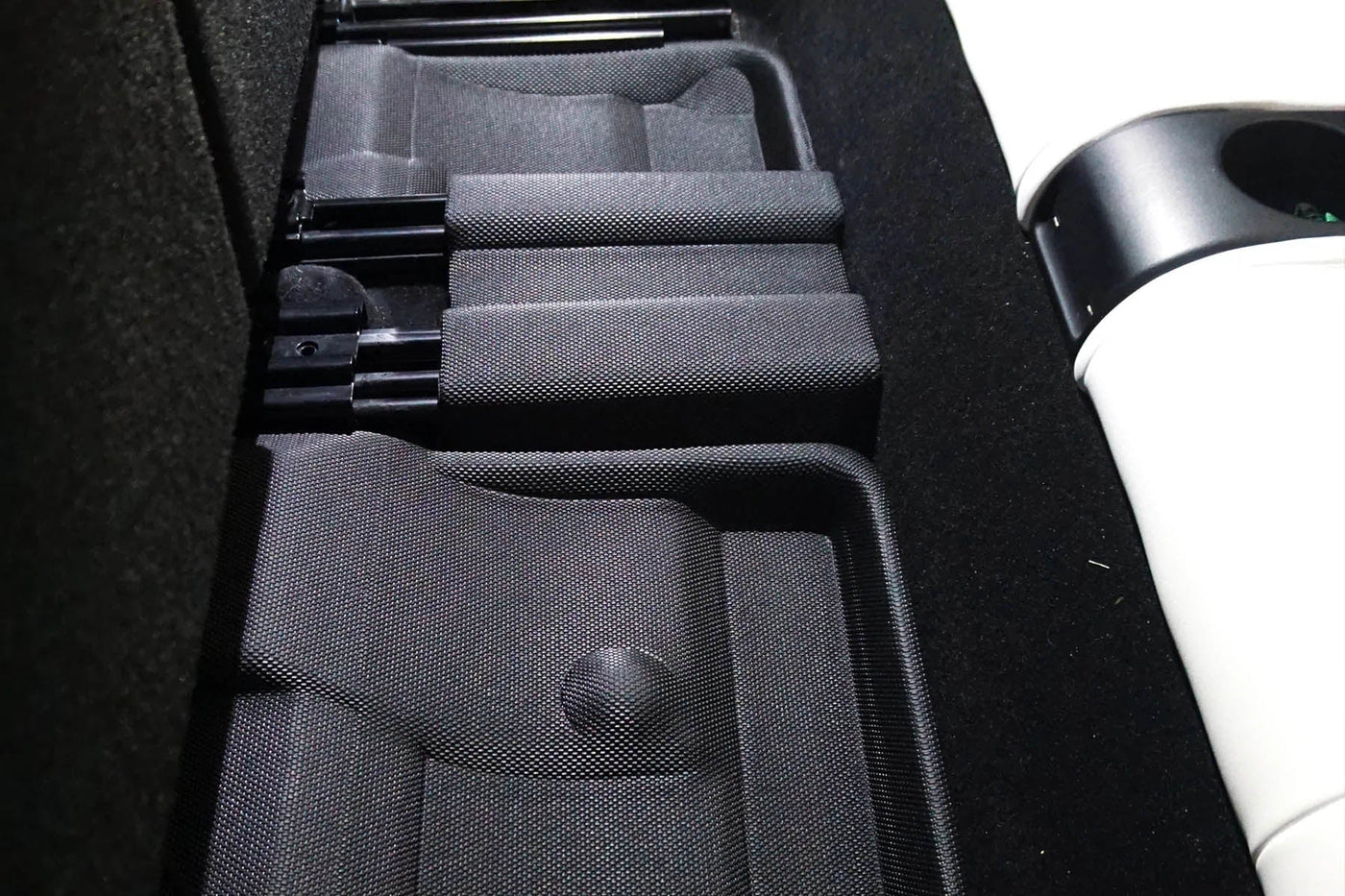 3D MAXpider Custom Fit All-Weather KAGU Series LHD Floor Mats For Tesla Model Y 7 SEAT 2021-2023 - PimpMyEV