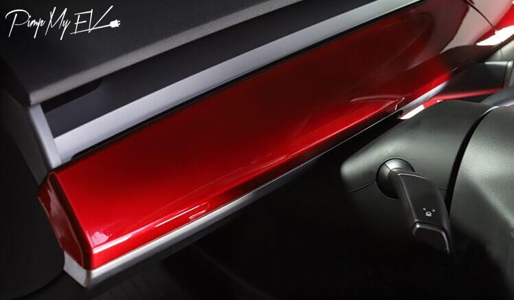 Rote ABS-Armaturenbrett-Zierkappe für Tesla Model Y 2020-2023