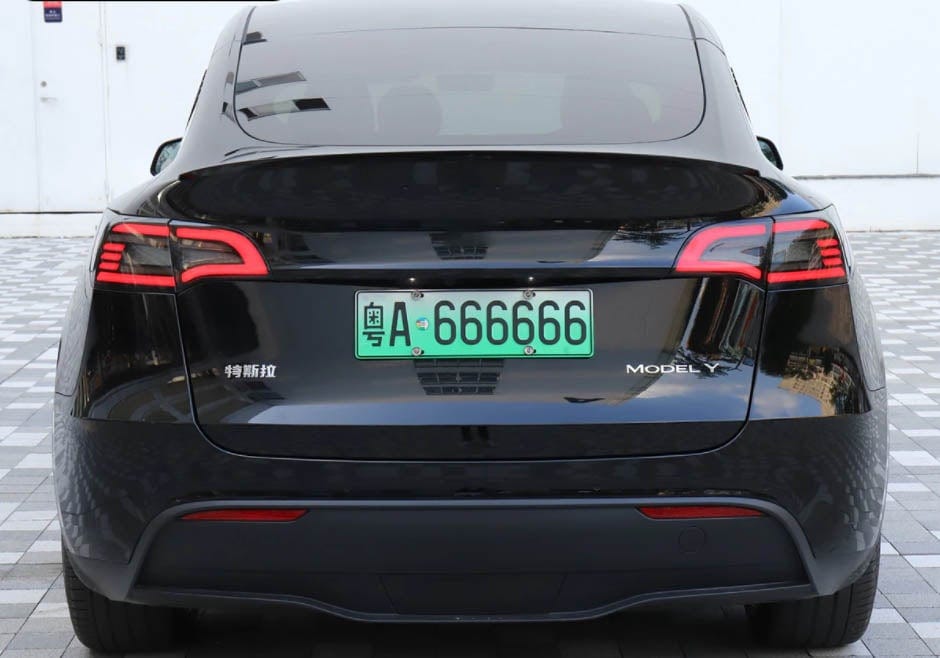 Tail Lights With Sequential Turn Signals Upgrade Kit For Tesla Model Y 2020-2022 - PimpMyEV