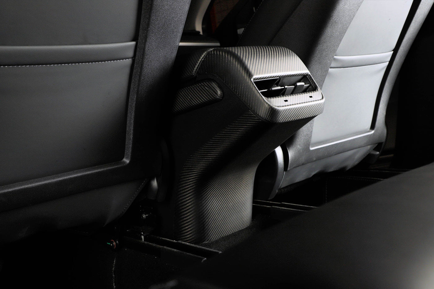 Genuine Matte Carbon Fiber Rear Air Conditioner Vent Fascia V2 USB-C for Tesla Model 3 2020-2022 - PimpMyEV